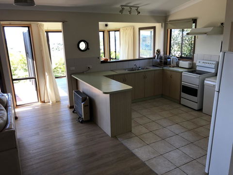 121 Montague Avenue, Kianga - Sydney 4u 3