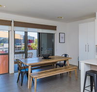 13 Shore Place - Sydney 4u