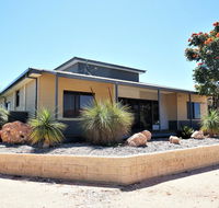 2 Trout Place - 4 Bedroom Holiday Home for the Nautical Adventurers - Sydney 4u