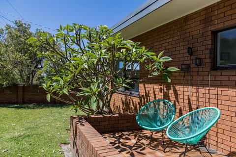 235 Mitchell Parade, Mollymook - Accommodation Sydney 2
