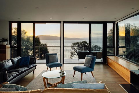 Blessington Beachside Retreat -38km To CBD - Sydney 4u 2