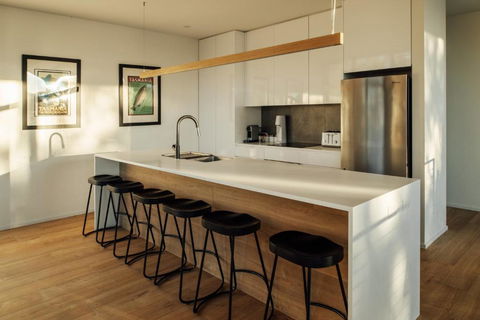 Blessington Beachside Retreat -38km To CBD - Sydney 4u 4