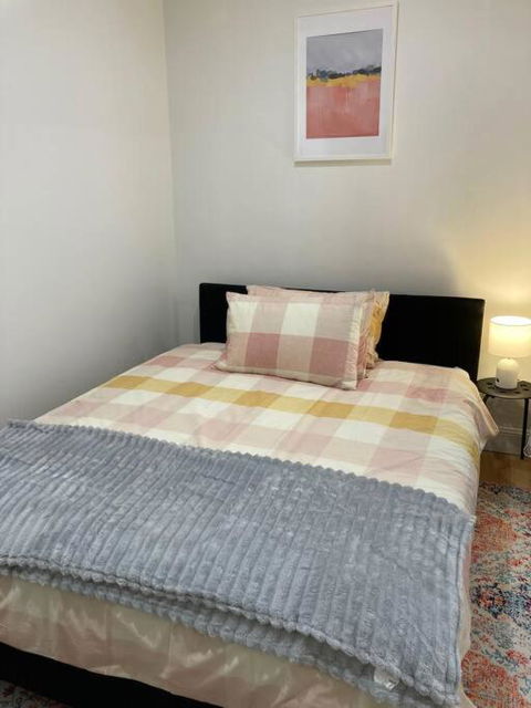 Bright Spacious Studio - Accommodation Sydney 1