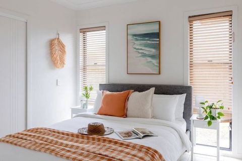 CABA17 - Waterfront Home With A Pool! - Accommodation Sydney 4