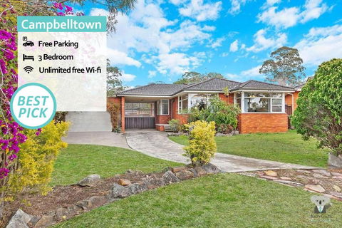 CAMPBELLTOWN HOLIDAY HOME 3 BED + FREE PARKING NCA039 - Accommodation Sydney 0