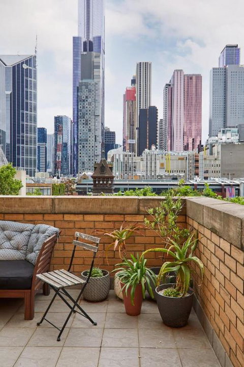 Deco Loft On Russell Street - Accommodation Sydney 3