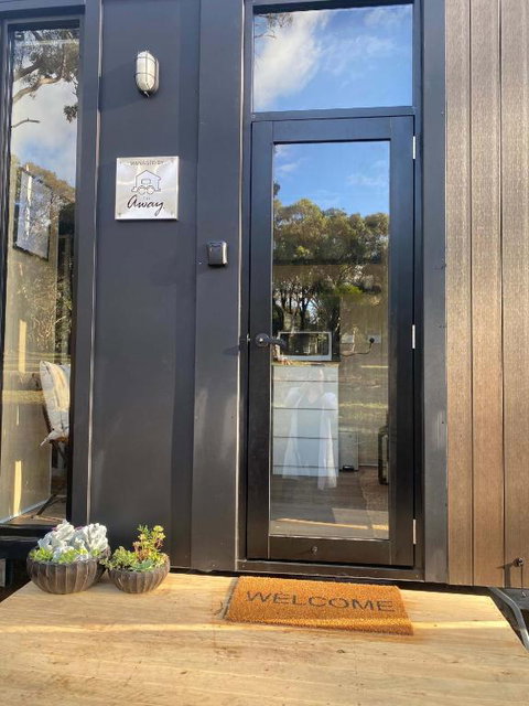 Delightfully Tiny By Tiny Away - Sydney Resort 3