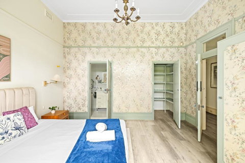Deluxe Ensuite Queen Room - Convenient Location In Lindfield - Accommodation Sydney 1