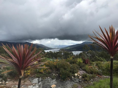 Derwent Mist Villas (Acacia Villa) - Sydney 4u 2