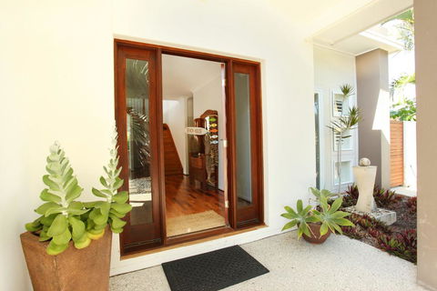 3 Bauhinia Crescent Marcoola - PET FRIENDLY, LINEN SUPPLIED, 500 BOND - Sydney 4u 1