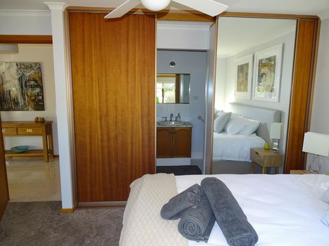 3 Pears On The Park McLaren Vale - Sydney 4u 3