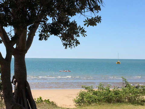 3 Sea/Fraser Island View Deckings, Beachfront, Marina - Sydney Resort 1