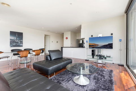 3-Bed Apartment With Parking Near Parks And Dining - Accommodation Sydney 0