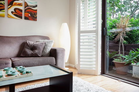 3-Bed Home With BBQ Patio Near Parks And Playgrounds - Sydney 4u 3
