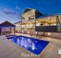 34 Madaffari Drive - Pool - Sydney 4u