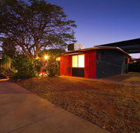 4 Page Street - Colourful and Shady 3-Bedroom Home - Sydney 4u