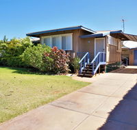 5 Learmonth Street - Close to town centre - Sydney 4u