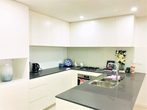 504 2 Bedroom In Kalina Serviced Apartments - Sydney 4u 2