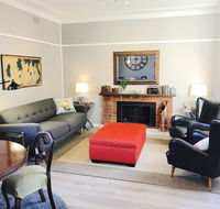 50s Fibro Chateau - Sydney 4u