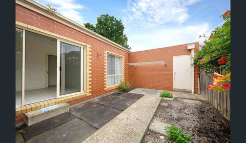 6 CAN STAY, CENTRAL GLEN WAVERLEY - Sydney 4u 1