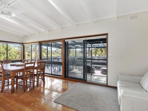 62 BINGLEY PARADE RIVERSEA HOUSE - Sydney 4u 1