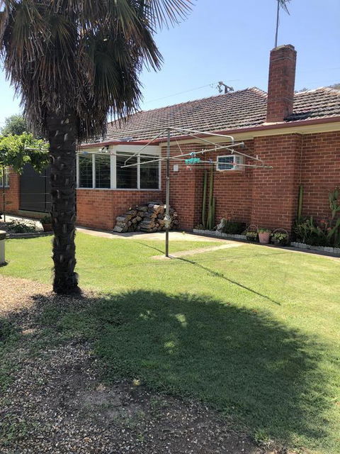 725 Myrtleford-Yackandandah Road - Sydney 4u 0