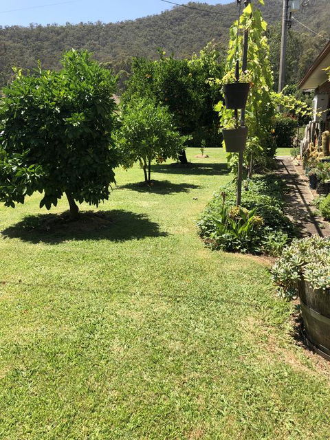 725 Myrtleford-Yackandandah Road - Sydney 4u 1