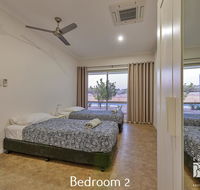 78 Madaffari Drive - PRIVATE JETTY and Pool - Sydney 4u