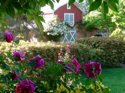 A Country Barn Retreat - Sydney Resort 0