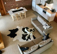 A home amongst the gum trees - Sydney 4u