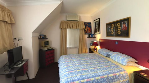 Aarn House B&B Airport Accommodation - Accommodation Sydney 0