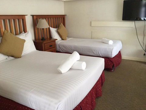 Aberdeen Motor Inn - Sydney 4u 2