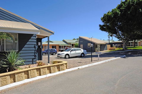 Abrolhos Reef Lodge - Sydney 4u 1