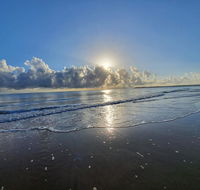 ABSOLUTE BEACH FRONT MACKAY - Comfort Resort Blue Pacific - Accommodation Sydney