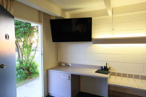 Absolute Lakes Entrance Motel - Sydney 4u 3