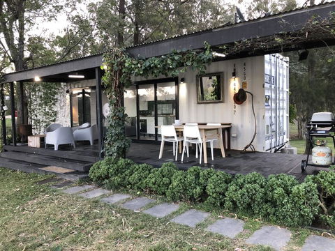 Absolute Riverfront Shipping Container Cabin - Sydney 4u 0