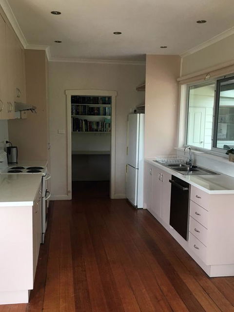 Absolute Waterfront - Sydney 4u 3