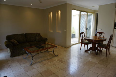 Acacia Terraces - Sydney 4u 1