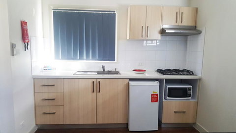 Acclaim Goldminer Tourist Caravan Park - Sydney Resort 2