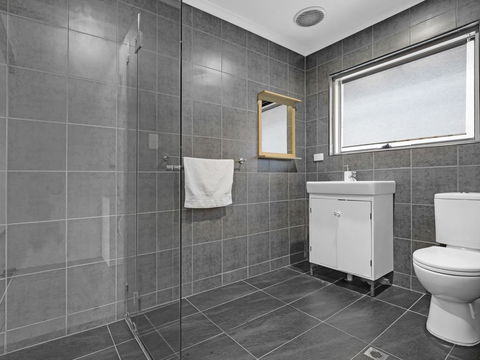Adelaide Holiday Homes - Sydney 4u 1