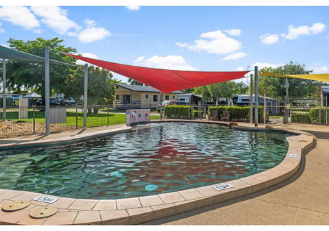 Discovery Parks - Ayr - Sydney 4u 1