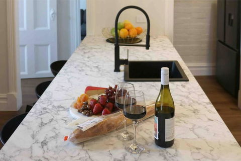 EDW19 - Stylish 2-Bed, 2-Bath Townhose In Drummoyne - Sydney 4u 1