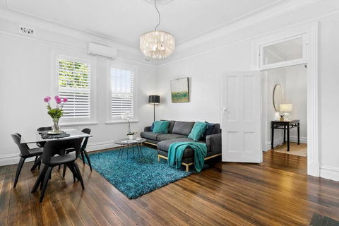 EDW19 - Stylish 2-Bed, 2-Bath Townhose In Drummoyne - Sydney 4u 3