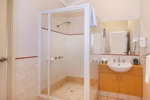 EM Apartments - Sydney 4u 1