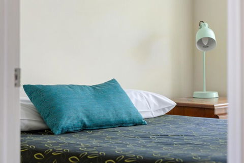 Emerald Motel Apartments - Sydney 4u 4