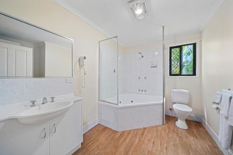 Emerald Motel Apartments - Sydney 4u 3