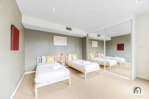 Entire 3 Bedrooms Townhouse In Baulkham Hills - Sydney 4u 4