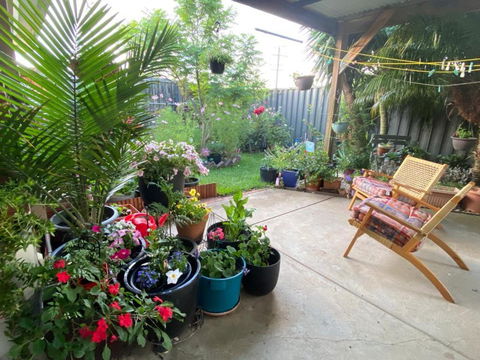 ENTIRE HOME IN WERRIBEE,BEST POSSIBLE LOCATION YOU CAN FIND - Sydney 4u 1