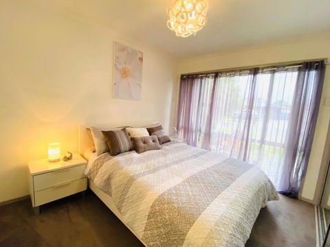 ENTIRE HOME IN WERRIBEE,BEST POSSIBLE LOCATION YOU CAN FIND - Sydney 4u 3
