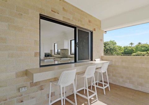 ESCAPE WITH A VIEW - Accommodation Sydney 4